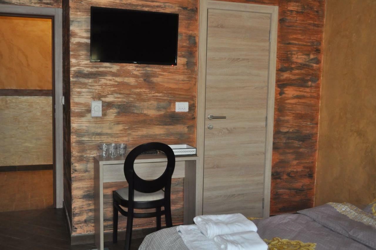 Каштел Pancevo Otel Dış mekan fotoğraf