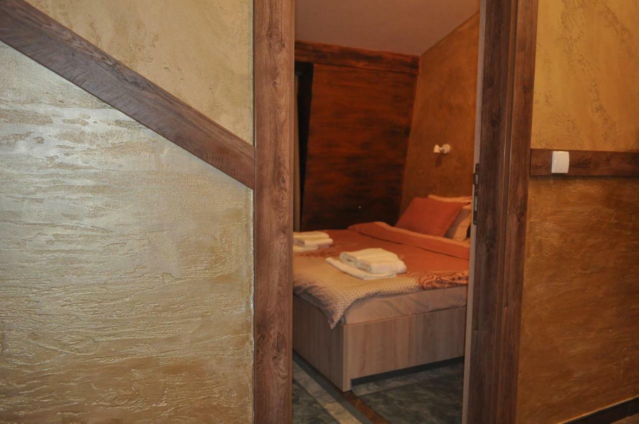 Каштел Pancevo Otel Dış mekan fotoğraf